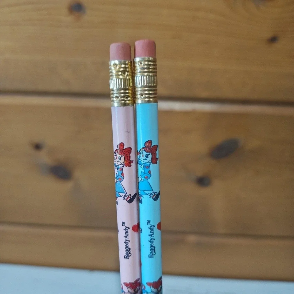 Vintage 1981 Raggedy Ann & Andy Blue and Pink Pencil Set